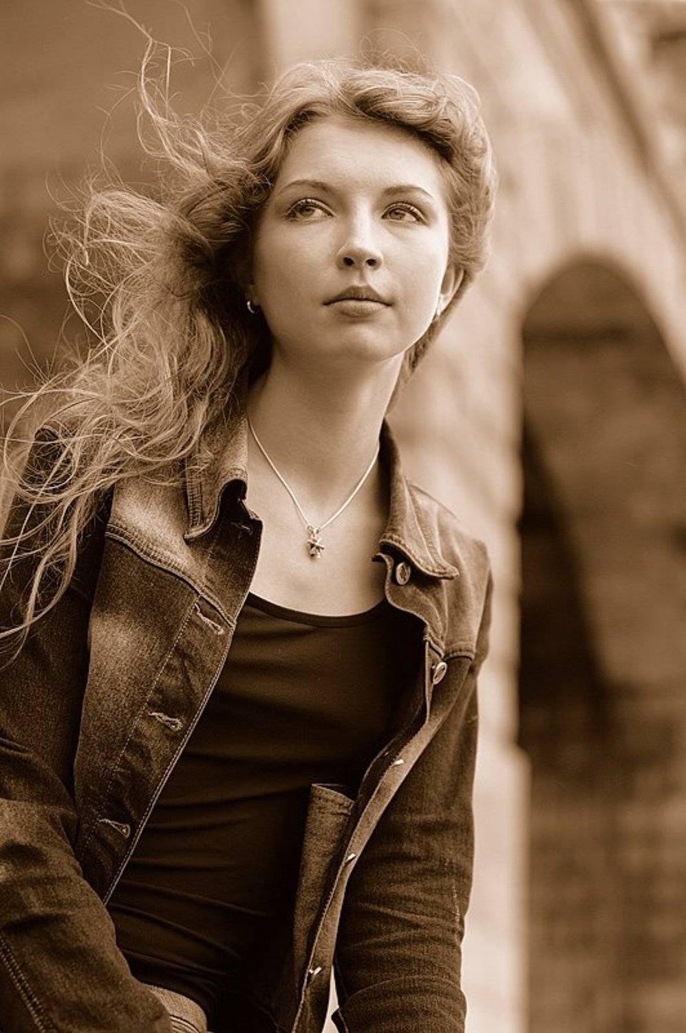 дмитрий лялин(dmitry lyalin)+юлия разумеева(julia)=d&j+лида королева(lidu), Julia