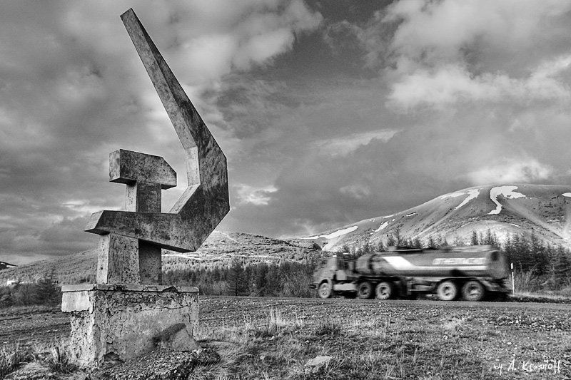 колыма, серп, молот, прошлое, жанр памятник советской империи... фото превью