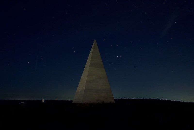 пирамида, новорижское ш., голод, ночь спящая пирамида фото превью