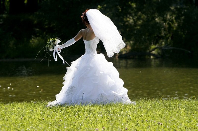 Милый, ну куда ты? А как же я!? фото превью