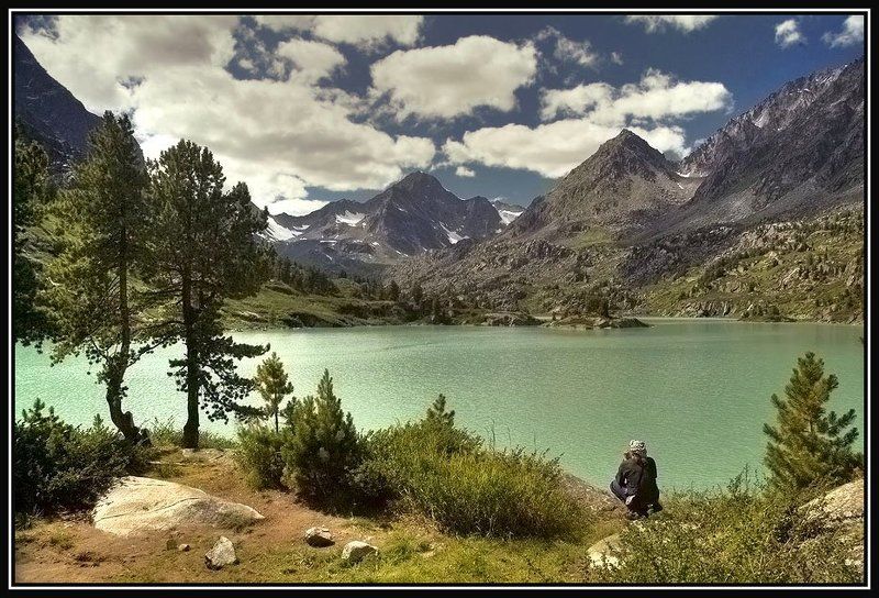 озеро, горы На озере Дорашколь фото превью