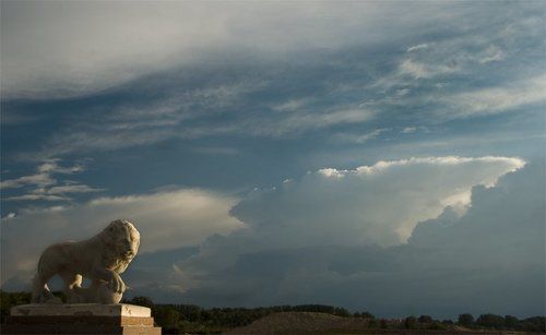 Страж города.