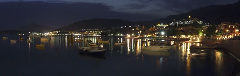 черногория, montenegro, рафаиловичи, море, горы, панорама, ночь, лодки Рафаиловичи фото превью