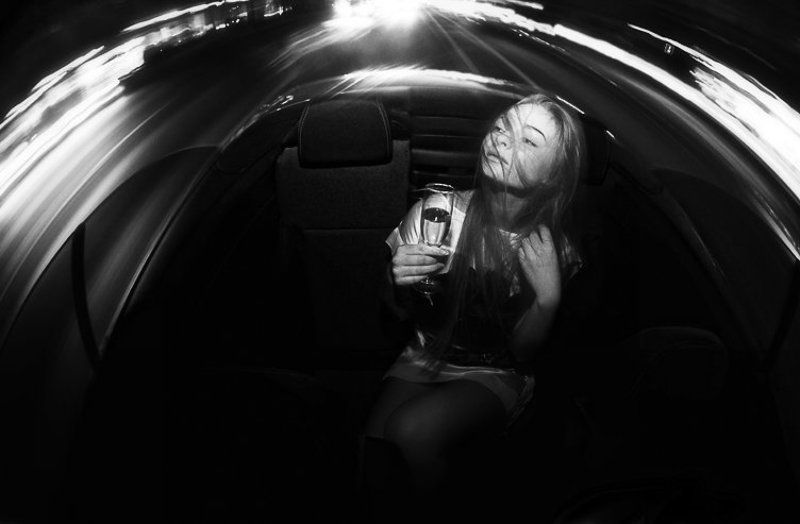 wwwest На заднем сиденье фото превью