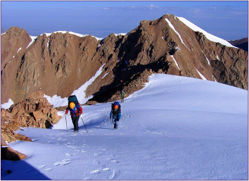 тянь-шань, ледник, перевал,пик,восхождение Восходители. фото превью
