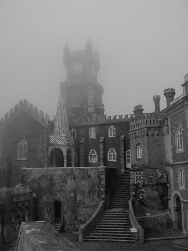 Замок в тумане фото превью