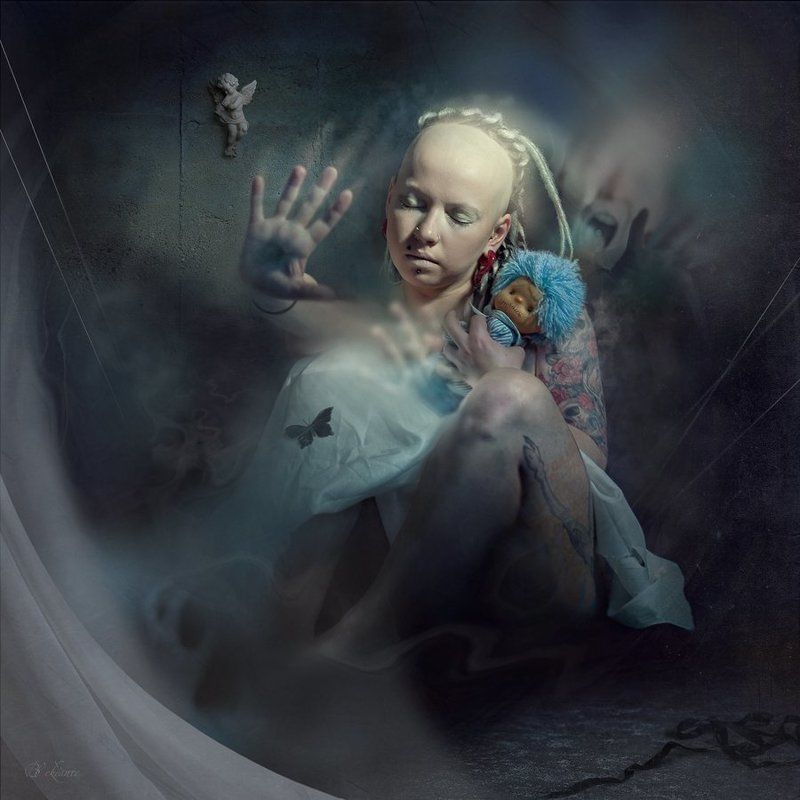 alone фото превью