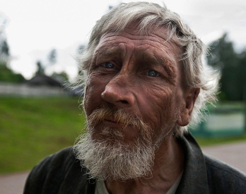 Человече фото превью