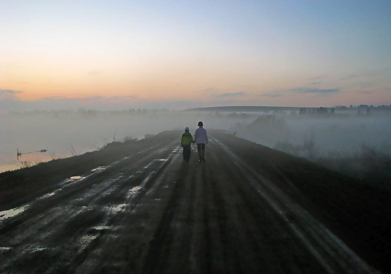 туман,дорога,двое,закат,удмуртия Дорога в неизвестное... фото превью