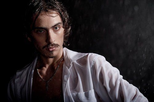 про мокрых красивых мужчин