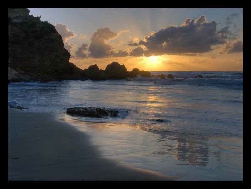 На развалинах заката фото превью