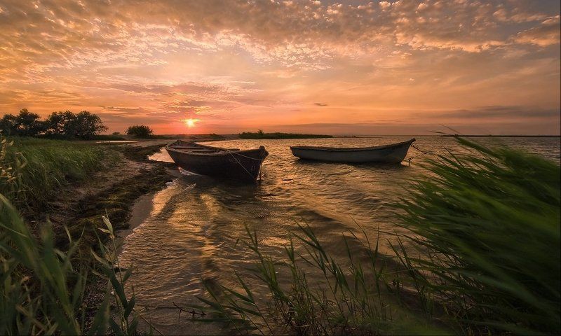 Июньским вечером в заливе фото превью