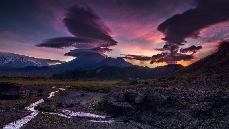 камчатка, вулканы, рассвет, лентикулярные, облака Вулканы Камчатки фото превью