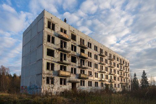 Заброшенный город Адуляр в 100 км от Москвы.