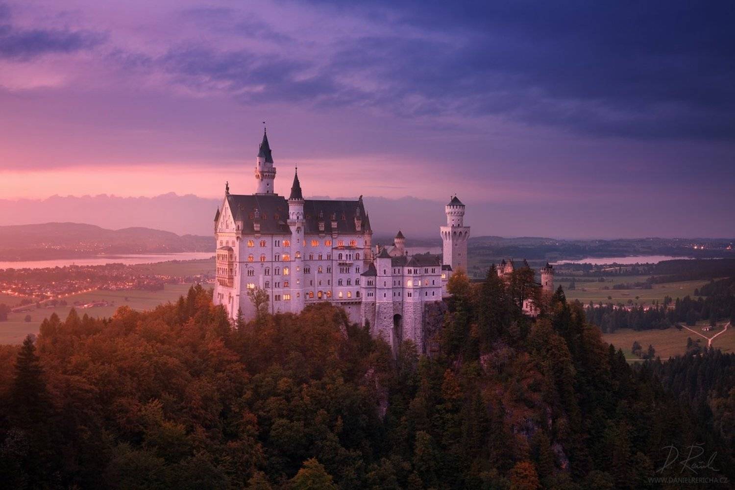 Germany, Bavaria, Bayern, Werdenfelser Land, Bayerisches Oberland, Alpen, Alps, Neuschwanstein, Neuschwanstein Castle, Hohenschwangau, F&uuml;ssen, Mittenwald, Europe, travel, lake, castle, blue hour, see, autumn,  autumn landscape, daniel rericha, evening col, Daniel Rericha