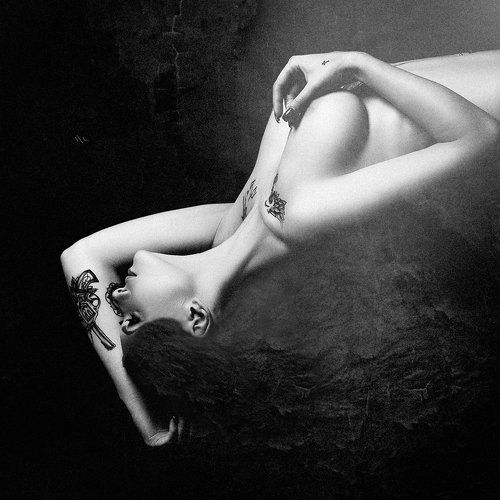 ...guns redefy beauty...