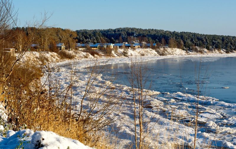 Берег реки Онега. фото превью