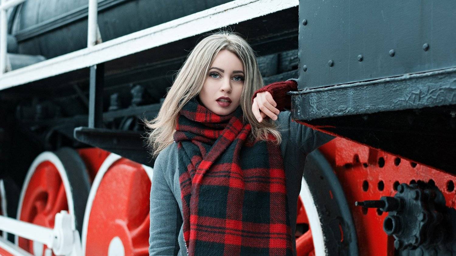 , Лана Никонова