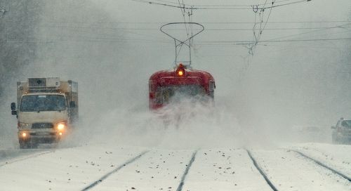Лондонская телефонная будка в момент материализации в Новосибирске. 2016 годъ.