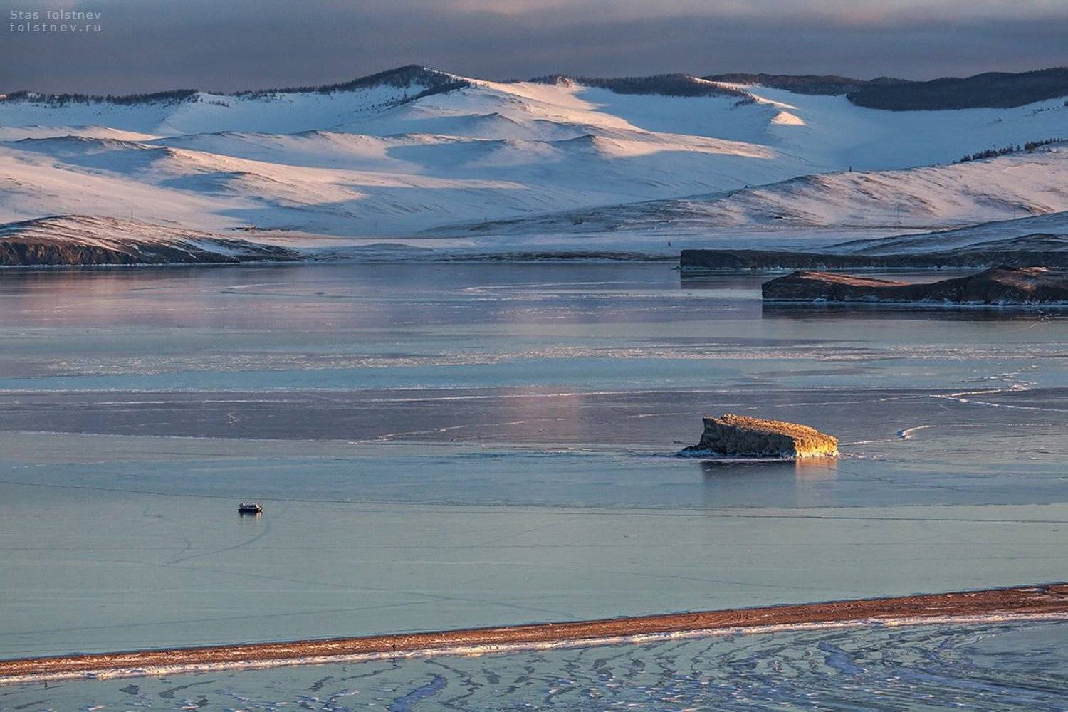 , Станислав Толстнев