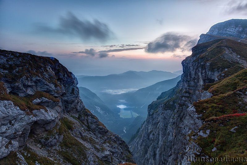 Рассвет на седловине Мангарта фото превью