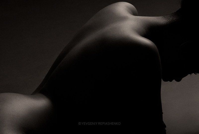 fineart, shades, shadows, тени, low key, низкий ключ, bw, чб, sepia, bodyscape, art, erotic, эротика, nude, nu, artnude, nudeart, akt, black skin, африканка, repiashenko, репяшенко, yevgeniy repiashenko, евгений репяшенко  фото превью