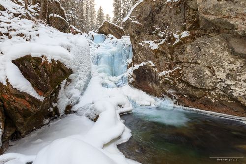 Застывшие воды Жигалана