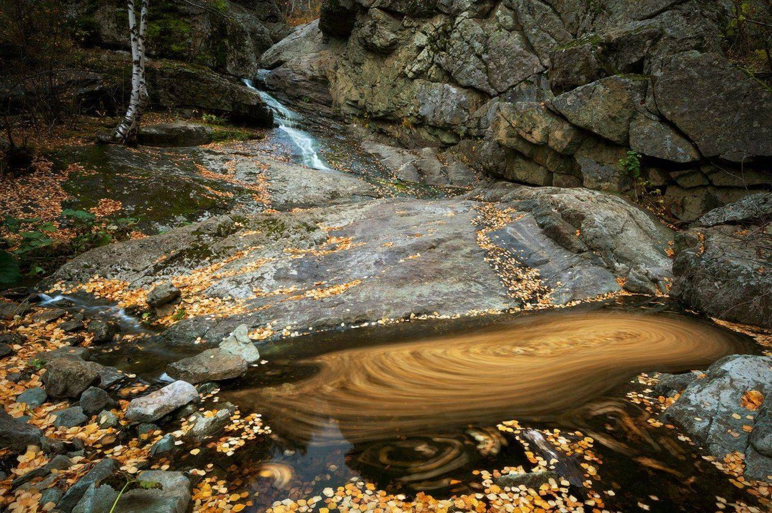 урал, башкирия, гадельша, волопад, ручей, осень, листья, кружатся, Виктор