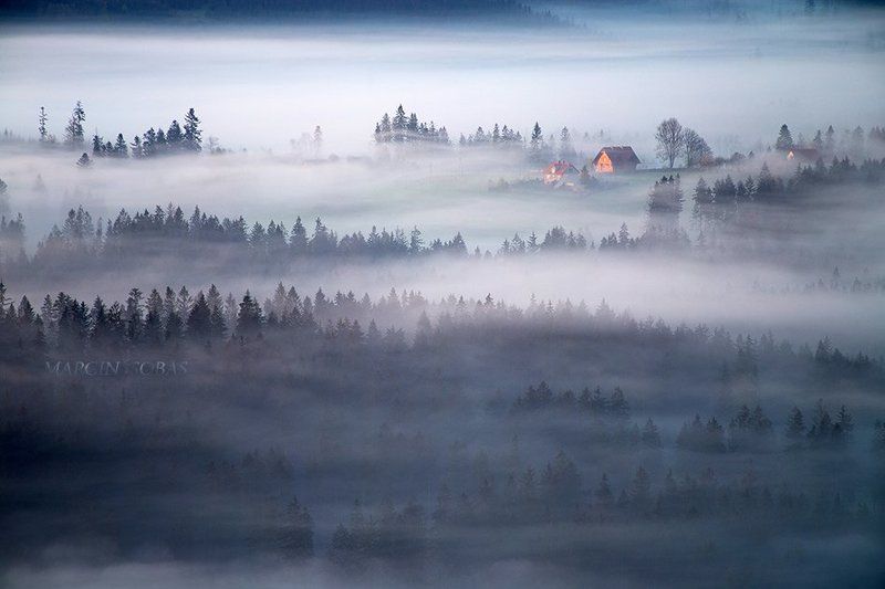 Red hut фото превью