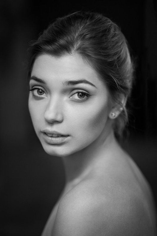 portrait, girl, eyes, light, beautiful, natural, russian, canon, look, femme, bnw, mood, emotion, pose, blackandwhite, daylight, inspiration, amazing, popular, fineart, Elena фото превью