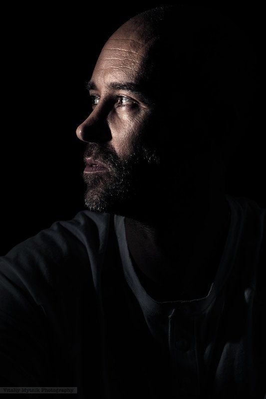 парень, небритость, свет, ретушь, стробист, портрет, низкий ключ, male, man, strobist, light, retouch, vmph, vmphotography, Vitaliy Mytnik Photography, low key *** фото превью