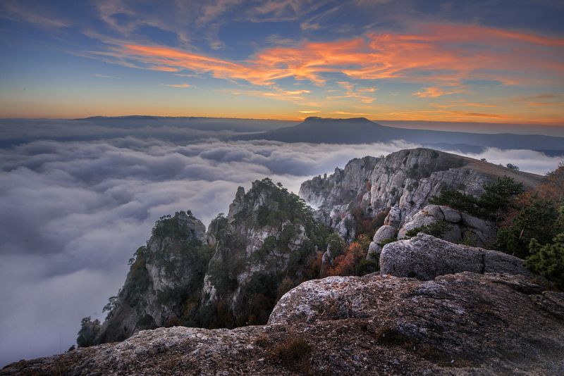 крым., демерджи. Осенний закат в Крыму. Демерджи фото превью