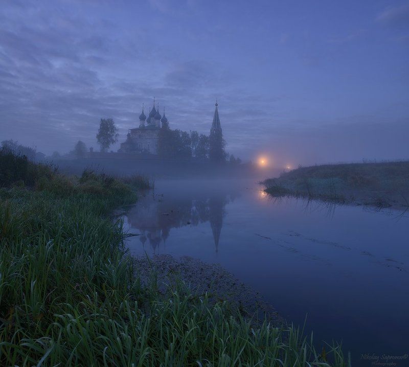 Дунилово, Теза, Ивановская область, Благовещенский, Монастыри, Благовещенский монастырь, Шуйская епархия Утренние сумерки у стен Благовещенского монастыря в Дунилове фото превью