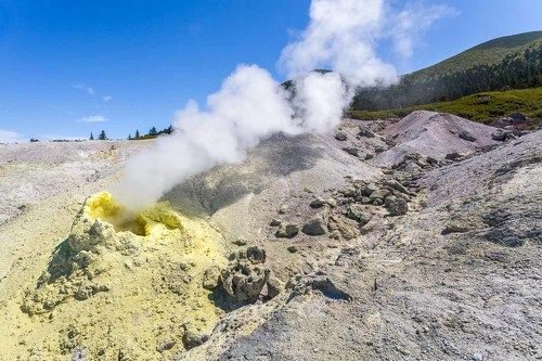 Фумарольное поле вулкана Менделеева