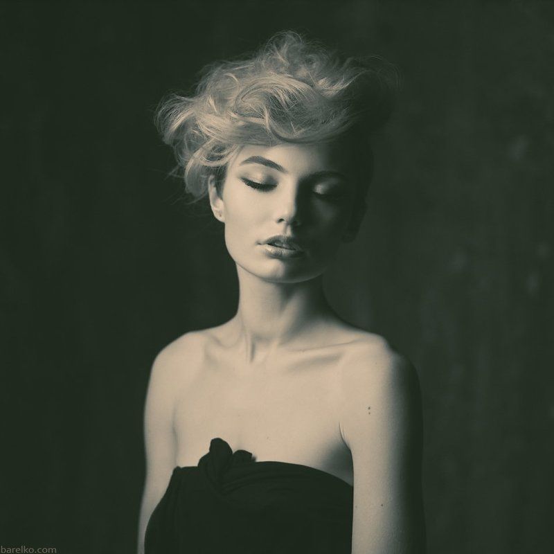 portrait, proback, young, girl, woman, bw Ann фото превью