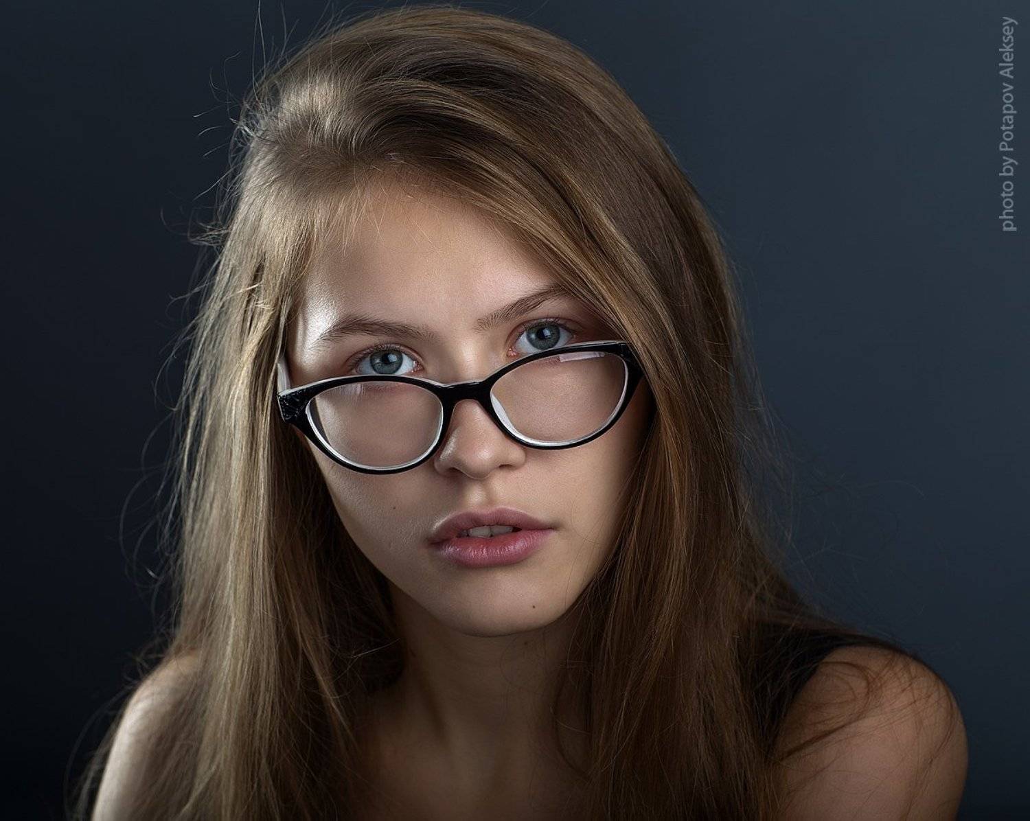 девушка, очки, портрет, Потапов Алексей