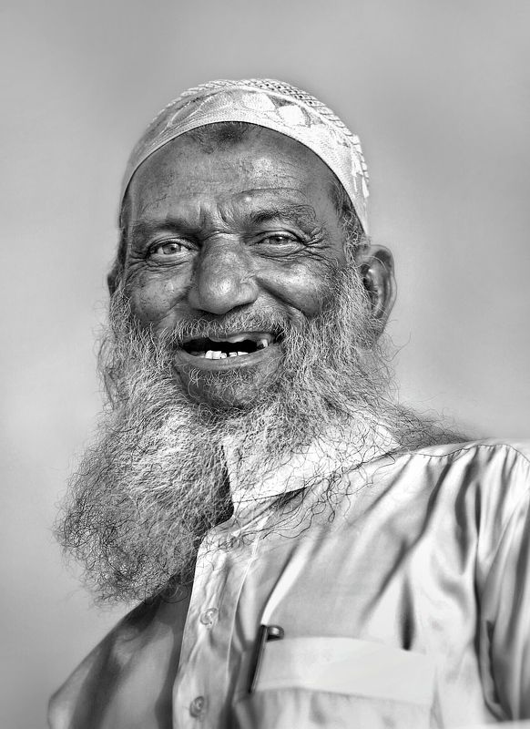 Портрет, лица, жанровый портрет, Roman Mordashev photography, Черно белая фотография Старик Хаттабыч или Colgate forever фото превью