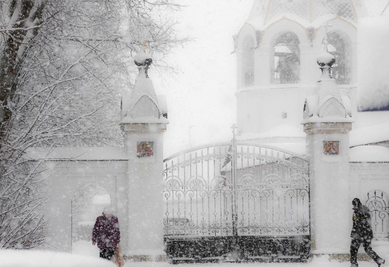 Вид на ворота Пощуповского Иоанно-Богословского монастыря. фото превью