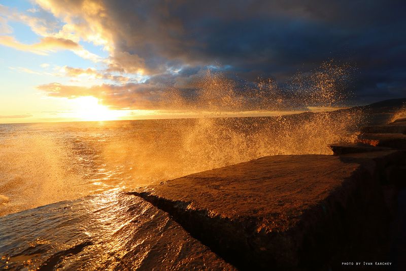 landscape, sea, surf, sun, sunset, warm, cold, storm, clouds, sprinkles, wash, waves, contrast, colorful the sunset surf фото превью