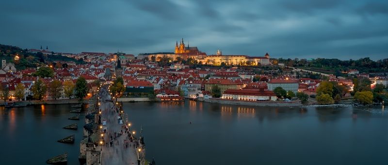 Czech Republic, Europe, Prague, Charles Bridge, landscape, cityscape, autumn, city, travel, travel destination, travel and tourism, outdoor, view, mood, fall, beautiful, calm, silence, impression, effect, architecture, bridge, water, river, frozen, long e The Charles Bridge 3 фото превью