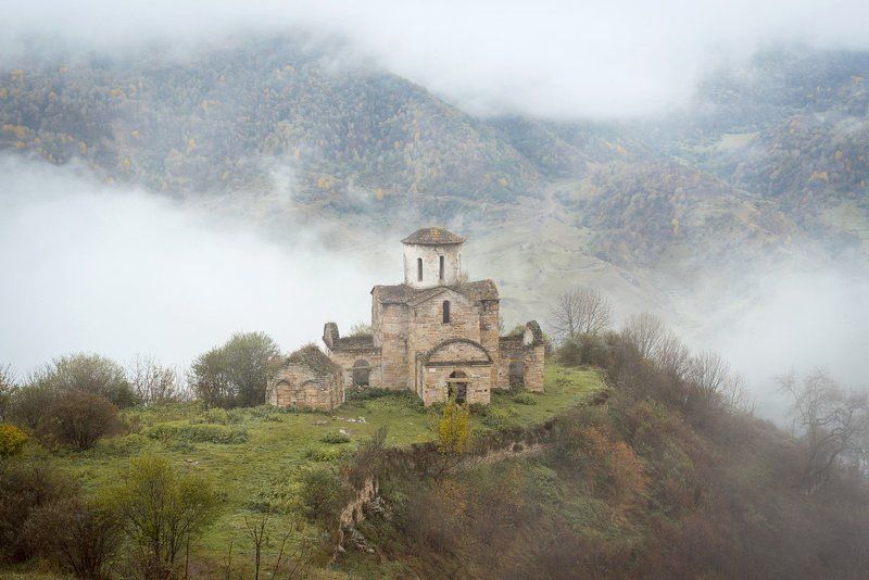 Древний храм (Х век) фото превью