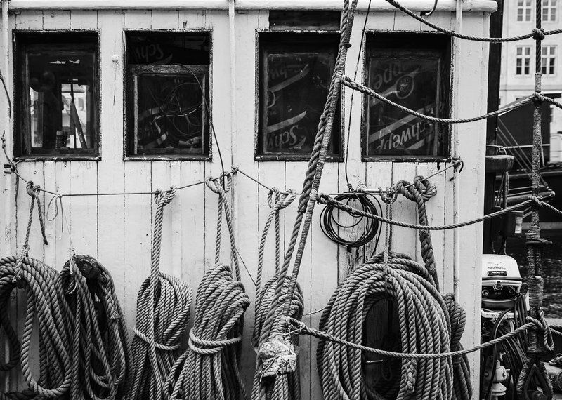 rope,boat,ship,city,sea,copenhagen,black and white, Web фото превью