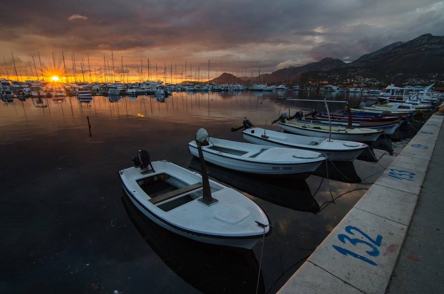 Черногория, закат, лодка, пейзаж, Вадим Шуварский