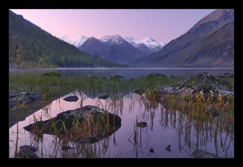 алтай, мульта, горы, озеро, отражение, камни, рассвет, утро, сумерки ~ Средняя Мульта ~ фото превью