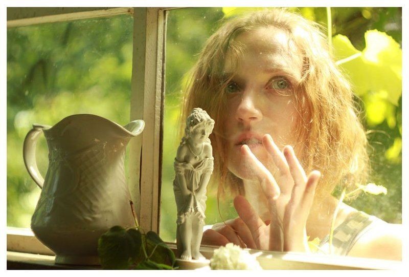 интерес по ту сторону окон фото превью