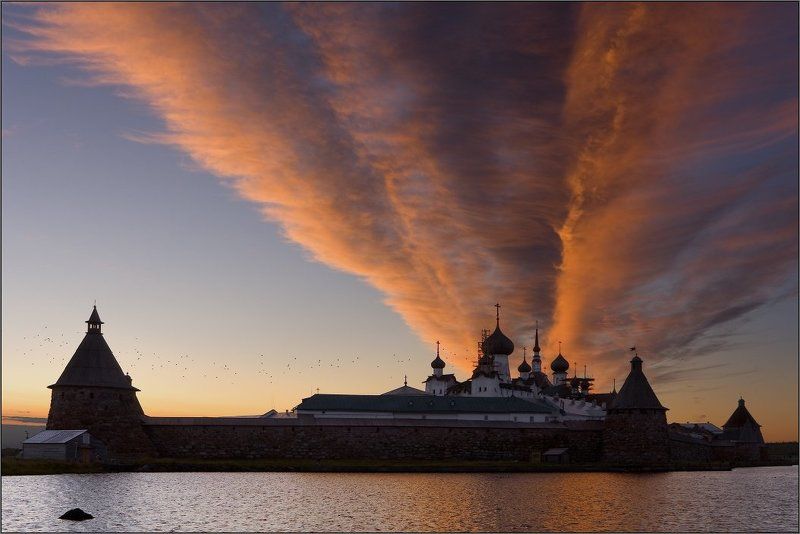 соловки, кремль, вечер под соловецким небом фото превью