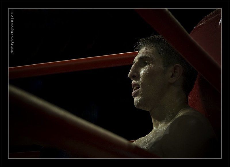 Красный угол... фото превью