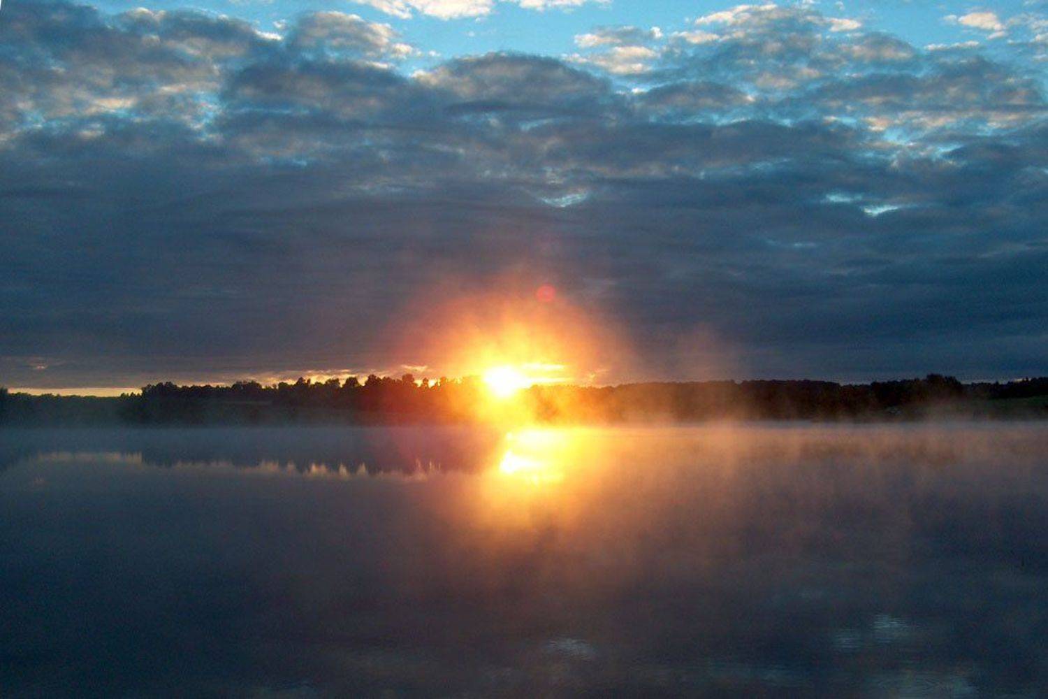 солнце, восход, тучи, облака, пруд, плотина, вода, утро,, Юрий Соколков