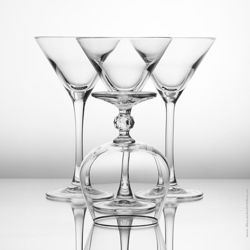 лаконизмы, бокалы, белое Лаконизмы фото превью