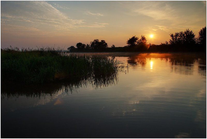 Про утро, речку и восход.. фото превью
